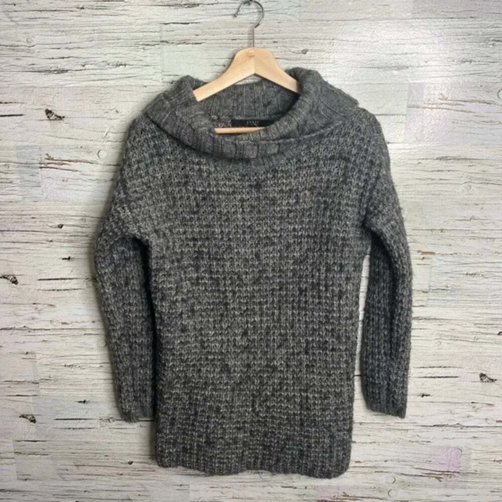 Guess gray sweater size small cowl neck knit
